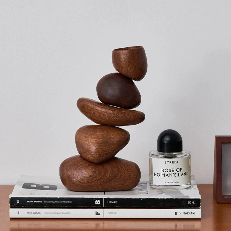 Momo - Pebble Candle Holder