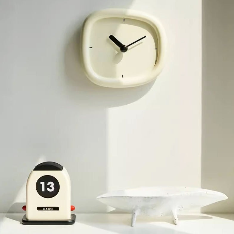 Momo - Wall Clock