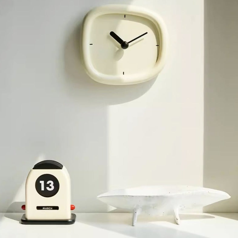 Momo - Wall Clock