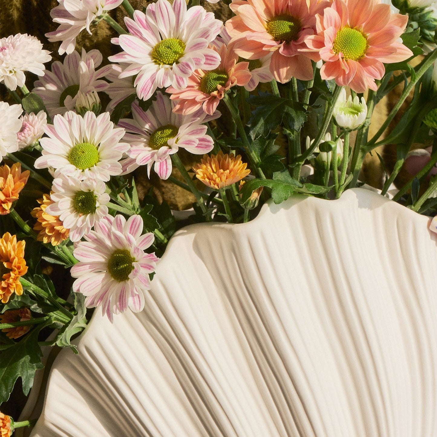 SRM Living - Shell Vase