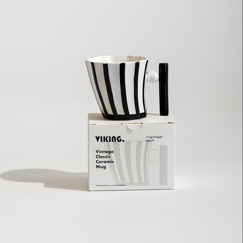 Momo - Viking Mug