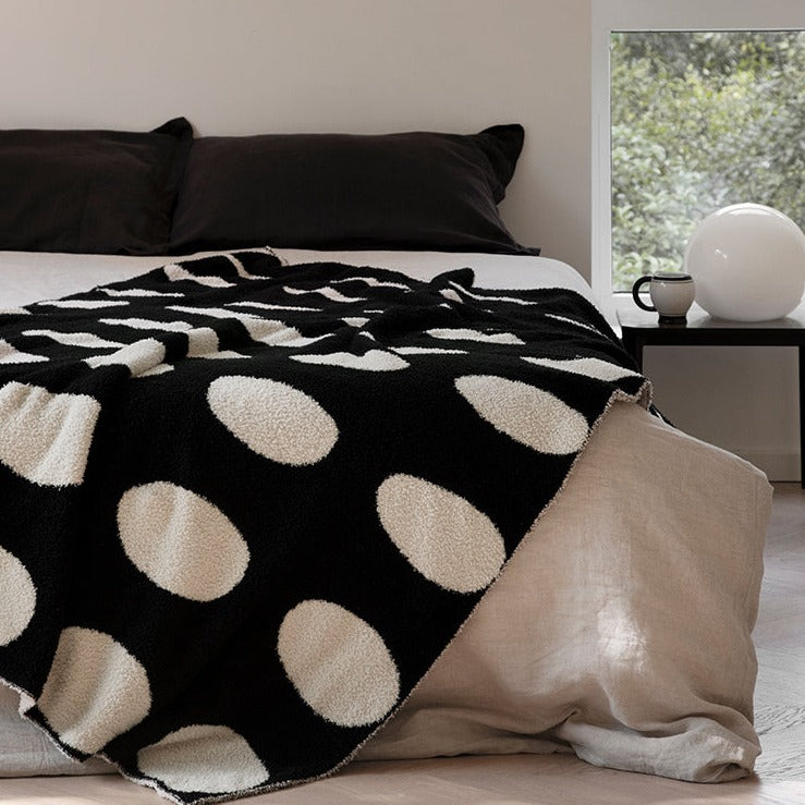 More - Dot Blanket