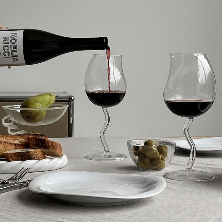 More - Curve Wine Glass