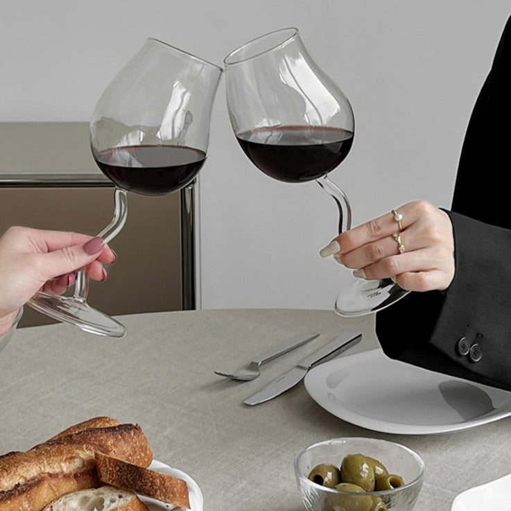 More - Curve Wine Glass