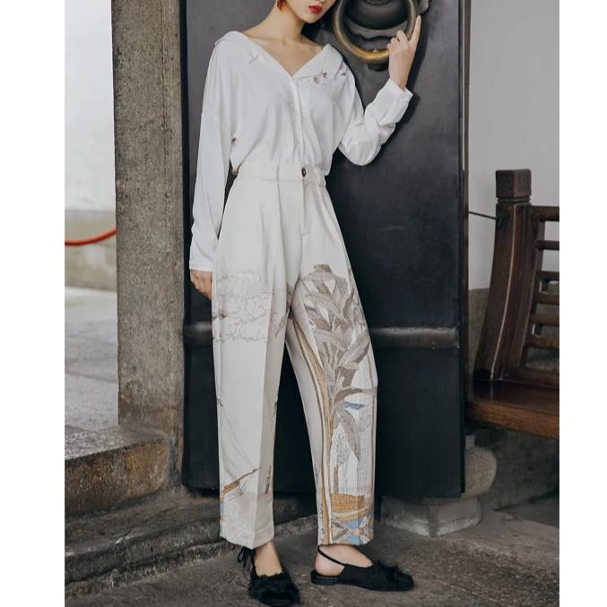 Lula - Shaped Trousers