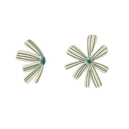 Doya Stud Earrings