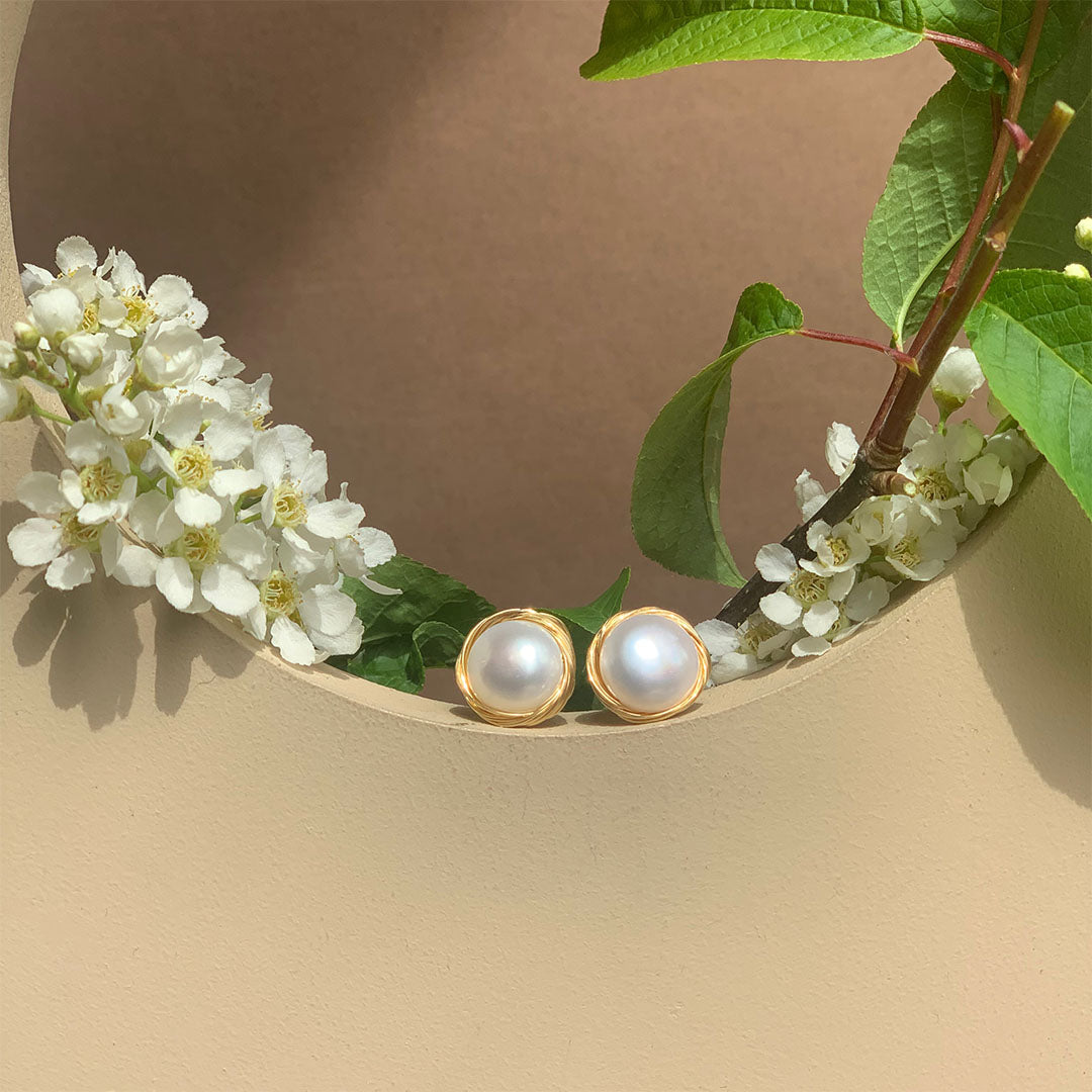 Demyan Stud Earrings