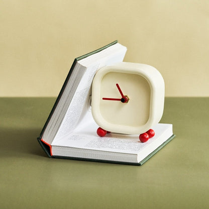 Momo - Mini Clock